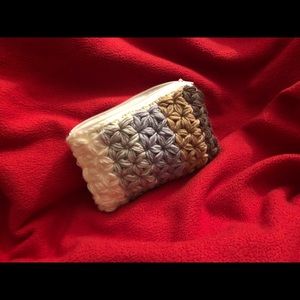 Crochet make up purse